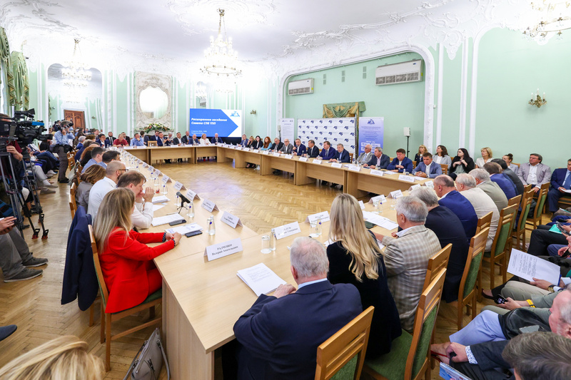 Александр Беглов: Правительство города подготовило новые программы поддержки бизнеса